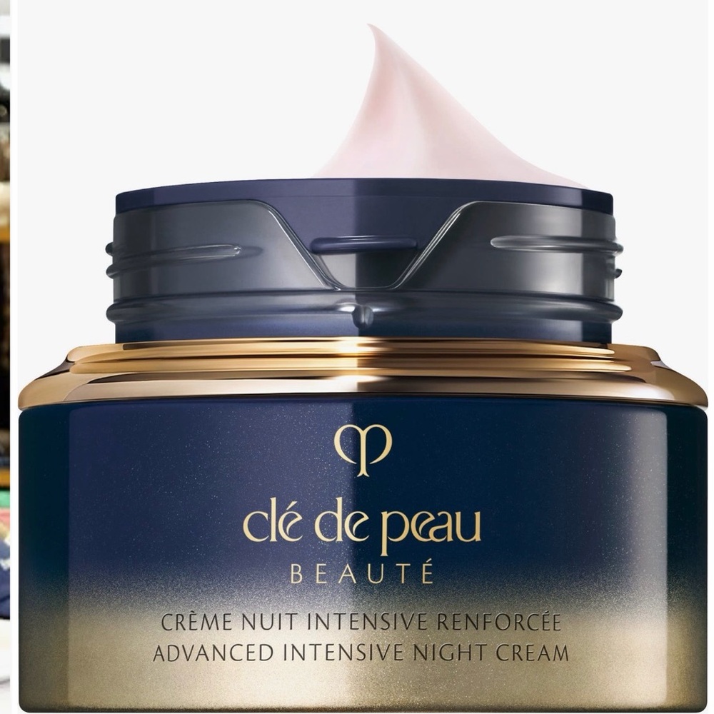 Intensive Fortifying Cream, Cle de Peau
Brand New